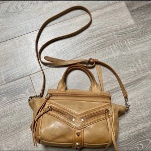 Botiker Trigger Crossbody